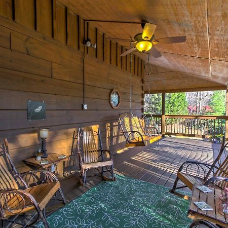 Cozy Nest Gatlinburg Cabin With Porch And Jacuzzi! Villa Екстериор снимка